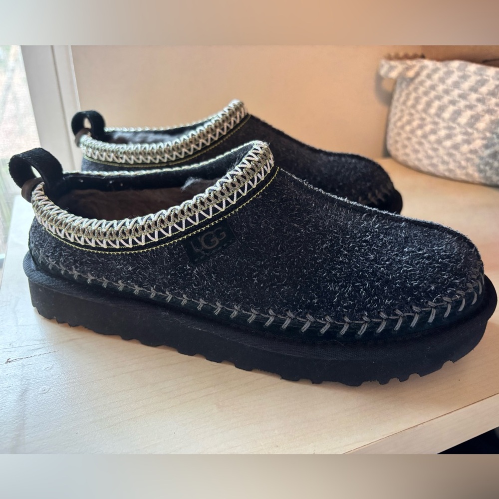 UGG Charcoal Tasman shoes women's Brand New
